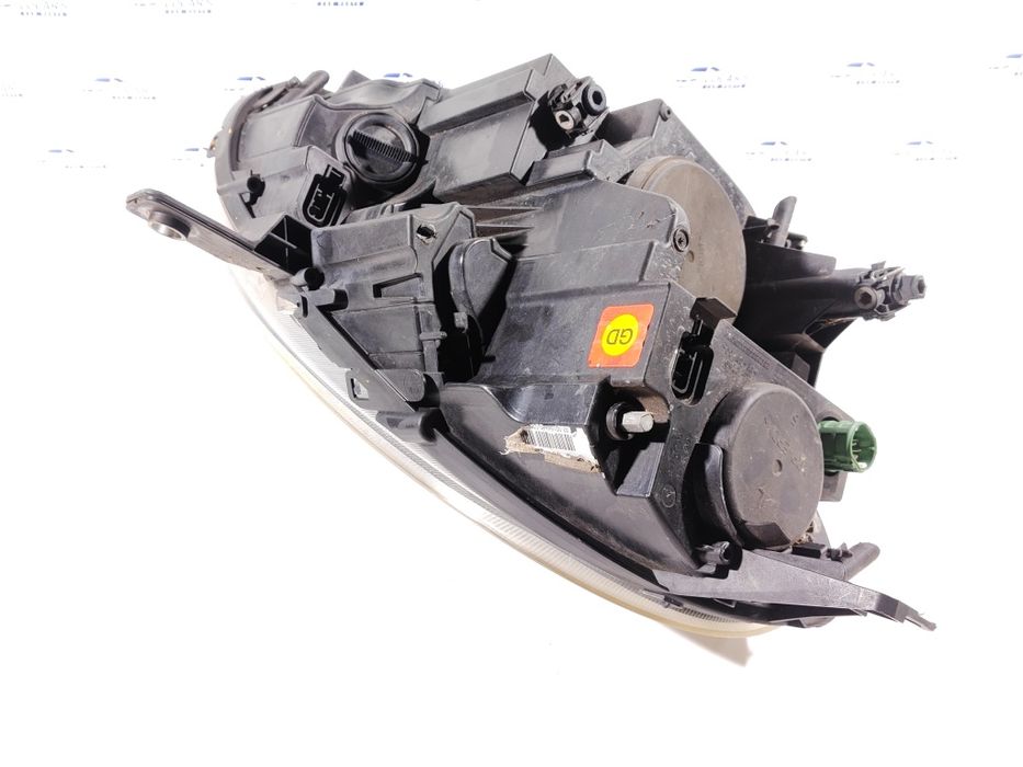 Lampa lewa przód przednia UK Alfa Romeo Giulietta