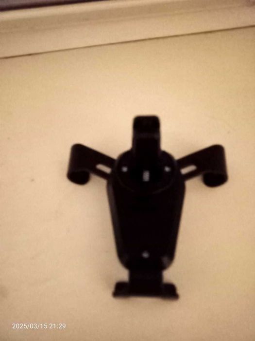 Тримач телефону в авто