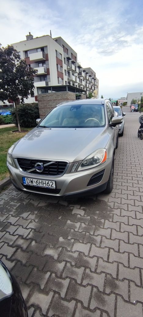 Volvo XC60 automat, 2010r D3 - 5cylindr.  163KM