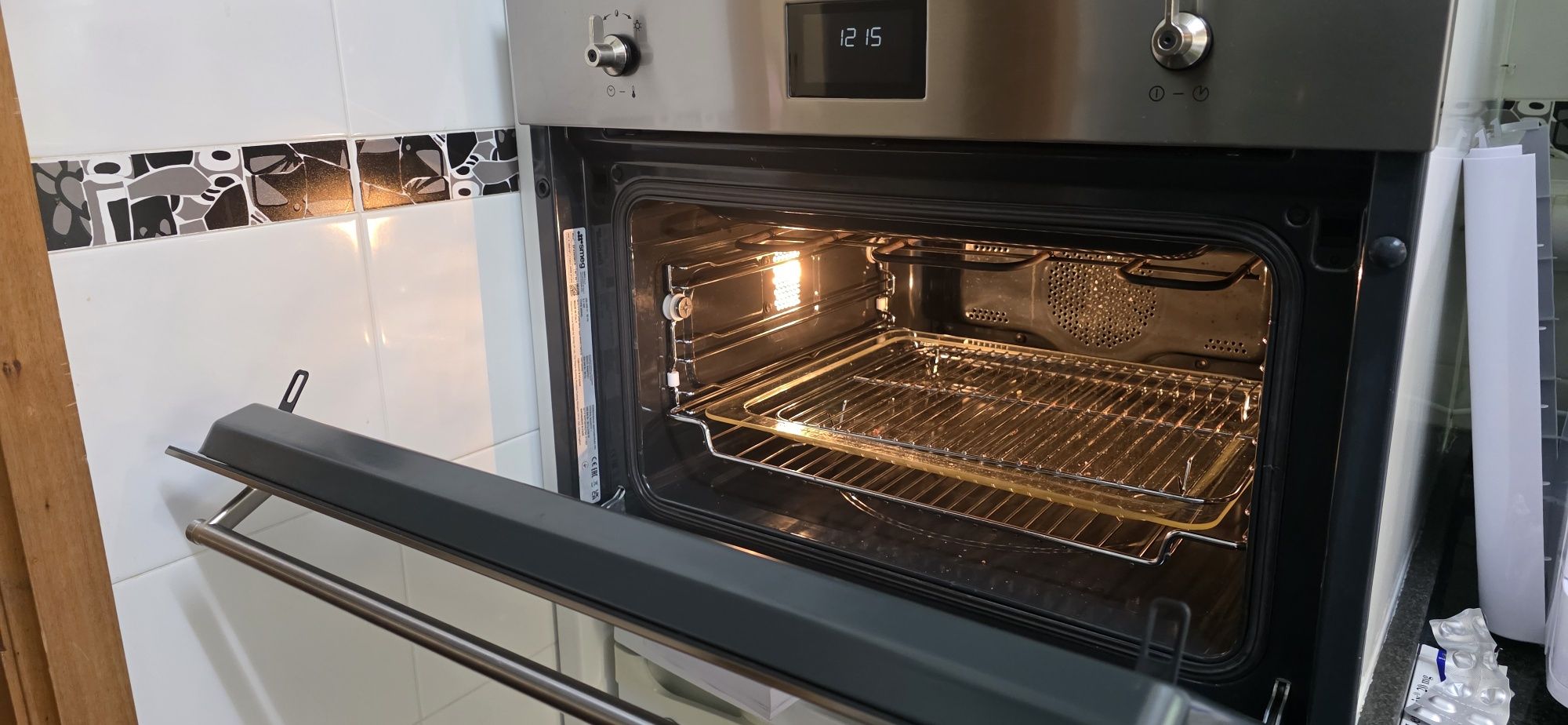 SMEG Forno com microondas SF4390MCX