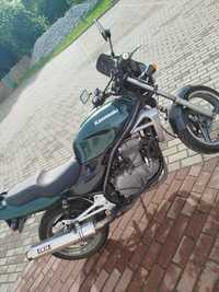 Motocykl Kawasaki Er500