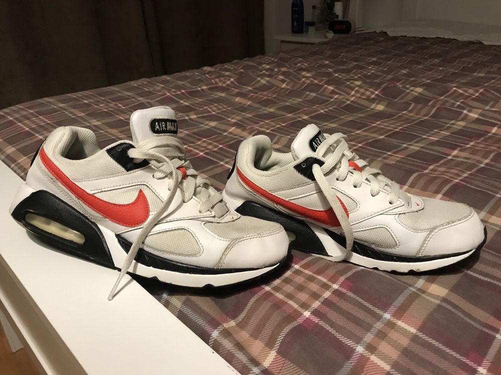 Tenis Nike Air 38 brancos