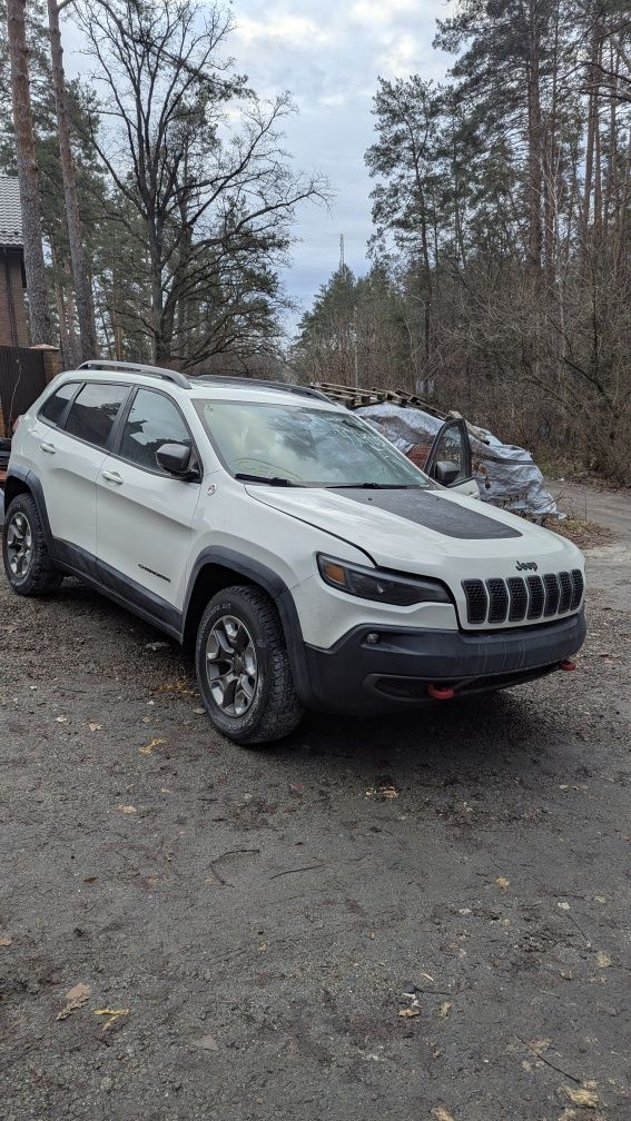 Разборка шрот запчасти Jeep Cherokee TrailHawk