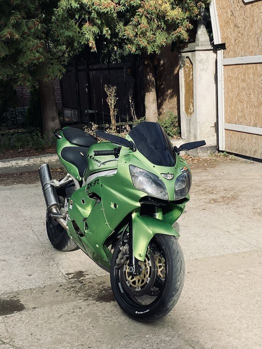 Kawasaki zx9r (2002)