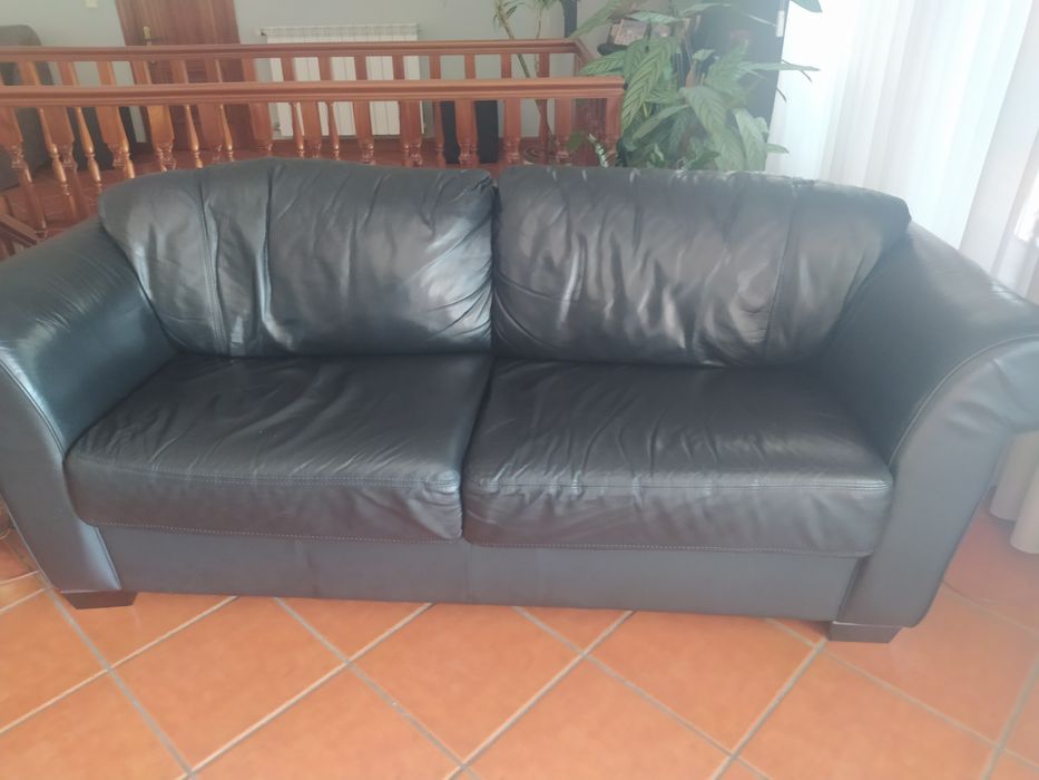 Sofás em Pele Preto