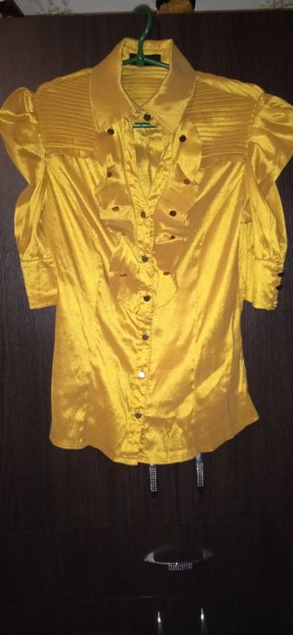 Блузка жіноча, блуза