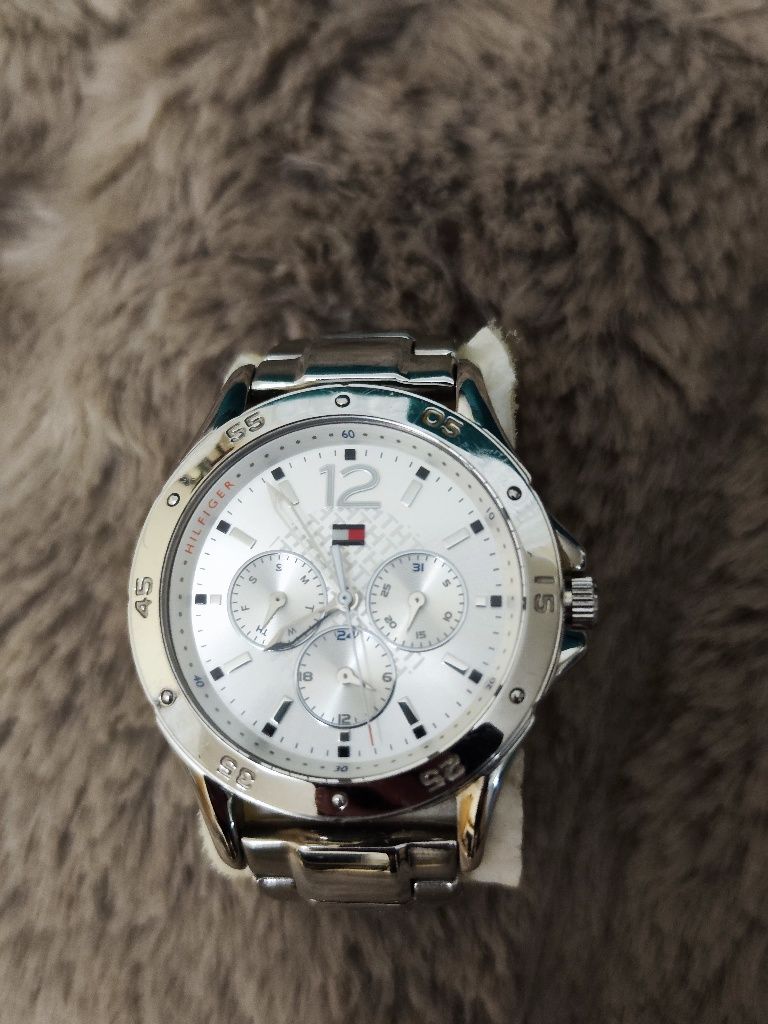 Zegarek Damski Tommy Hilfiger