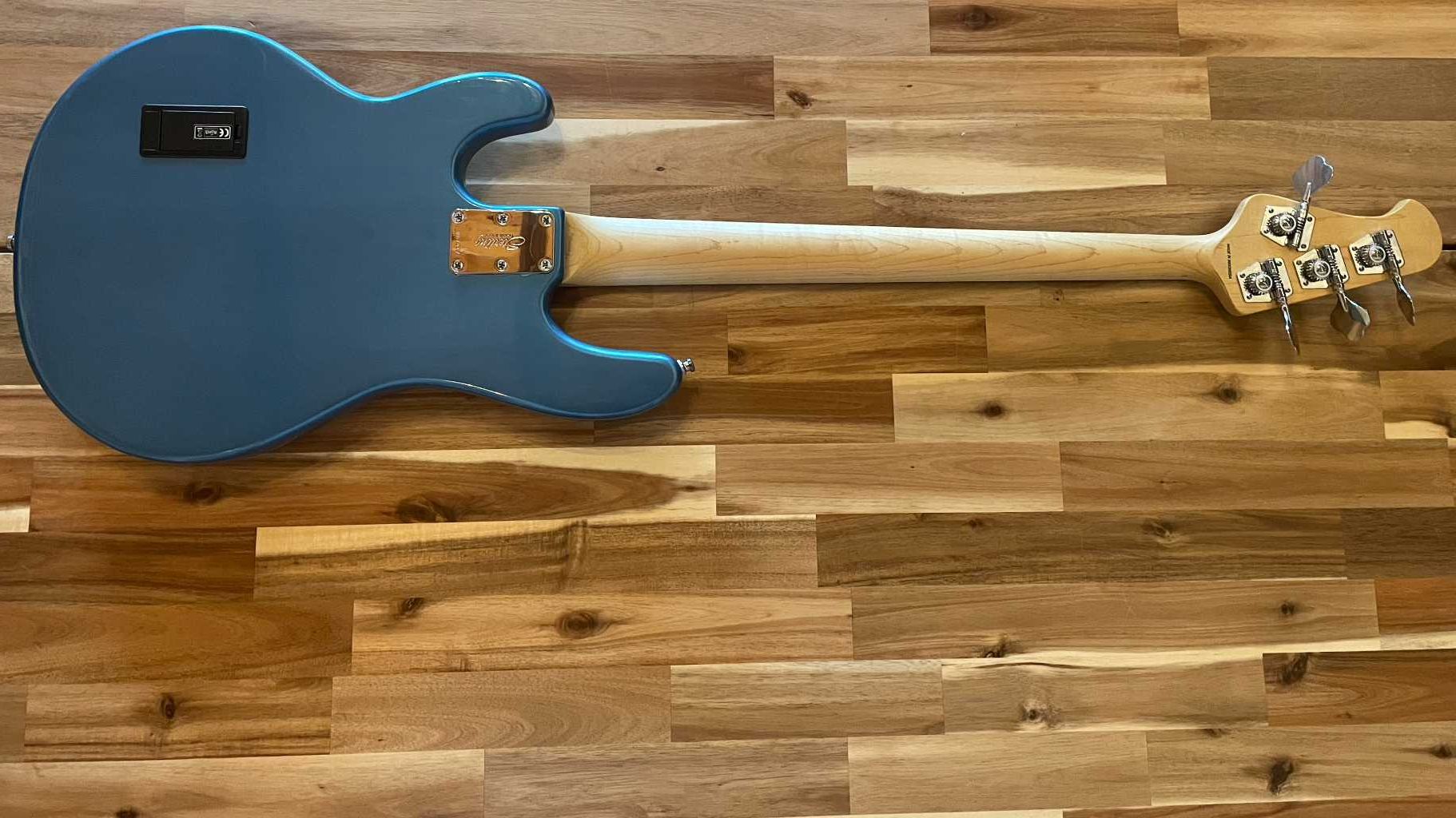 Sterling by Music Man Sting Ray Classic 24 TLB Gitara Basowa Aktywna