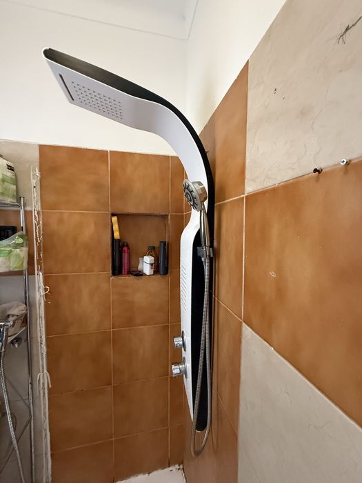 Duche  branco para casa de banho