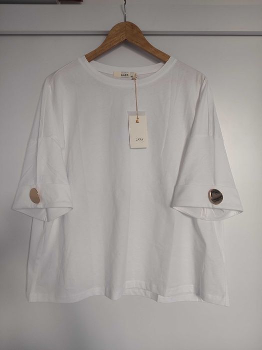 Luźny t-shirt LARA