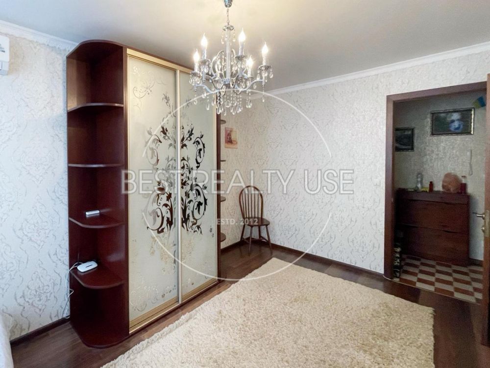 Продам затишну 1-к квартиру на Мінському масиві Маршала Рокосовського