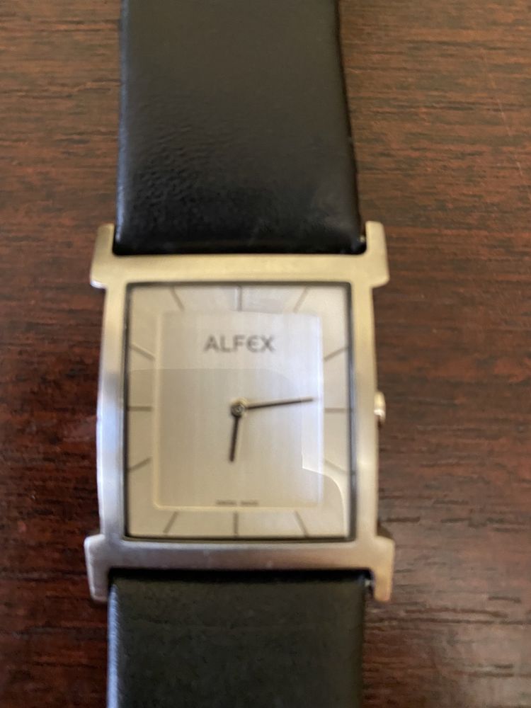 Швейцарские часы Alfex