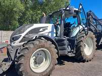 Ciągnik rolniczy VALTRA T144H