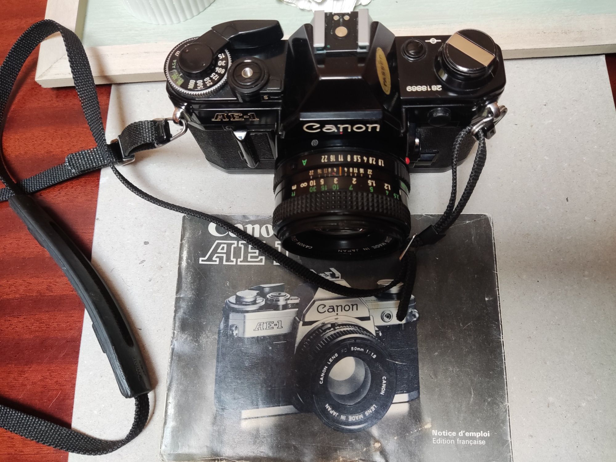 Canon Ae1 preta analógica com lente FD 50mm