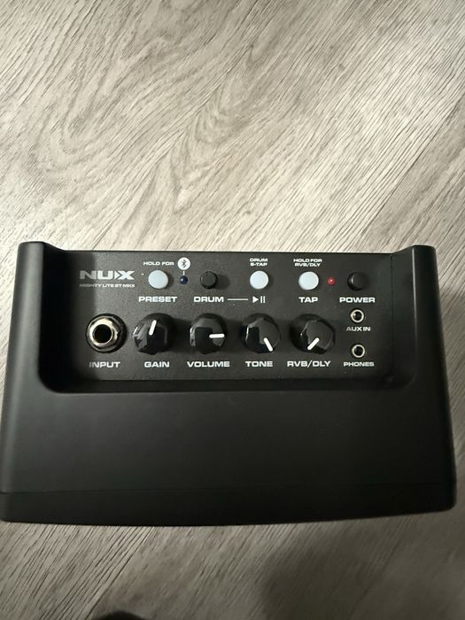 Guitarra Ibanez nova, com capa e amplificador