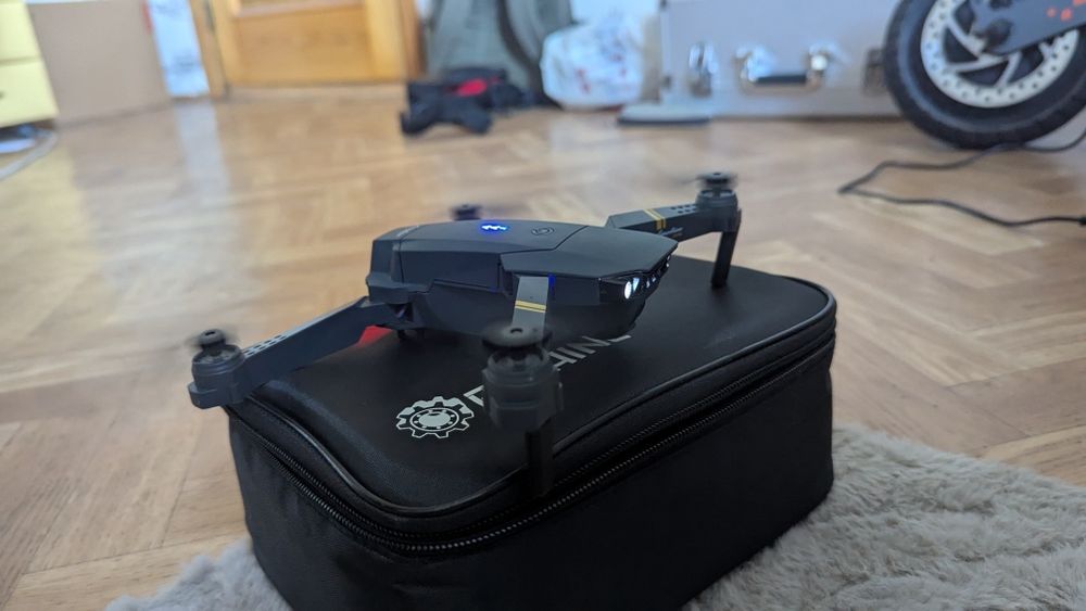 Дрон Emotion Drone з кейсом та 3 батареями