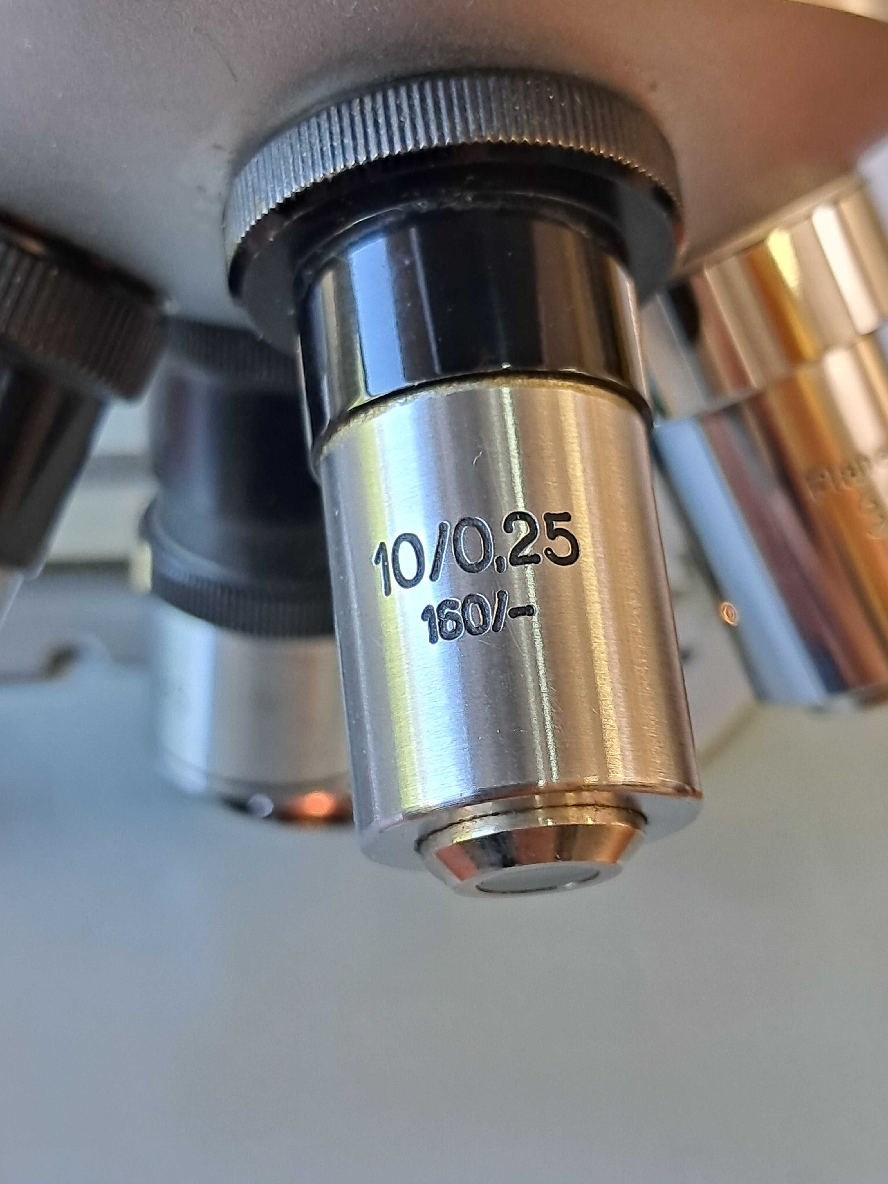 Mikroskop biologiczny Zeiss Laboval 2