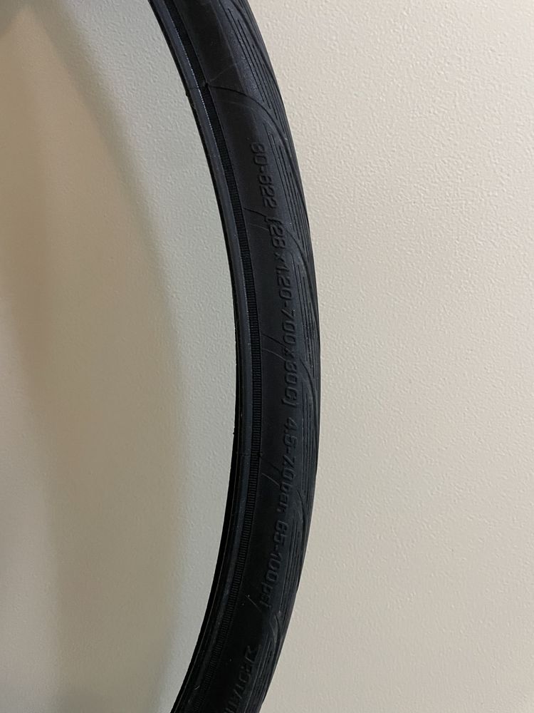 Pneus estrada Schwable + Vittoria