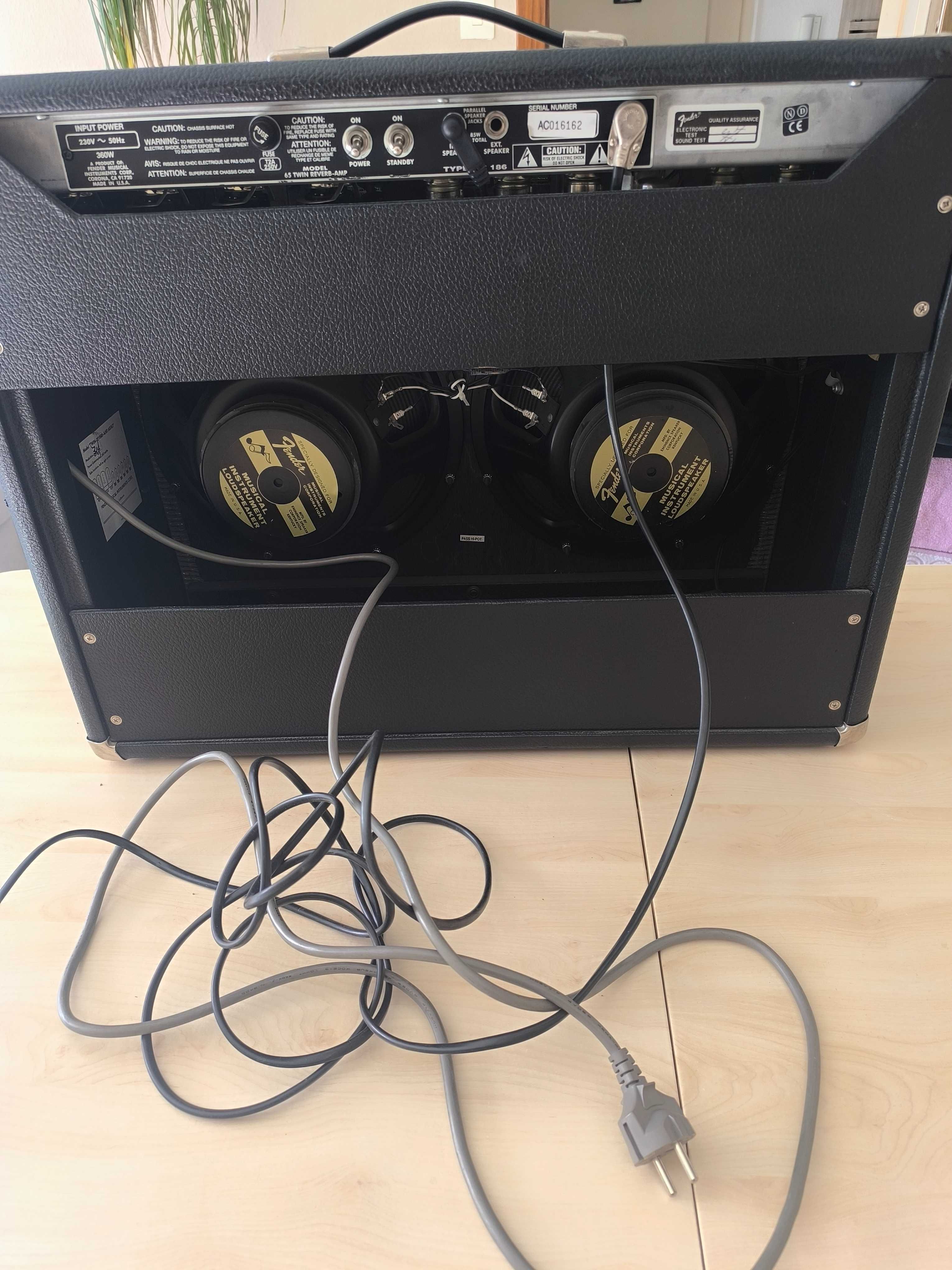 Wzmacniacz lampowy Fender Twin Reverb z 1997