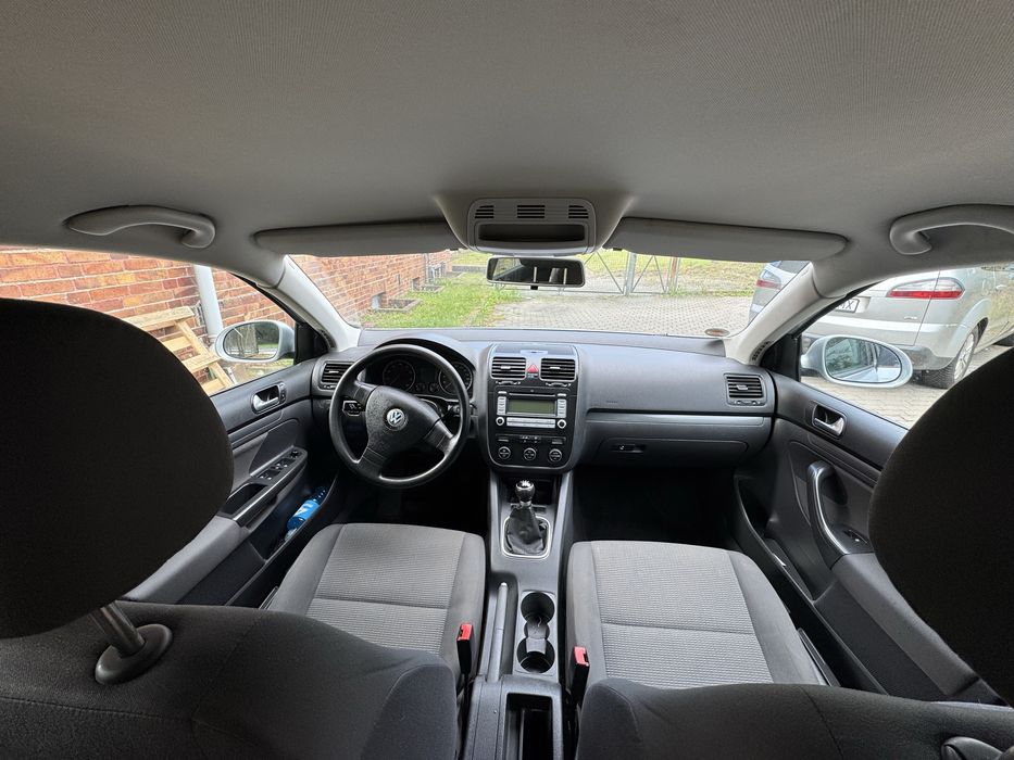 Volkswagen golf V 1.4mpi 2008r
