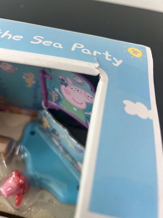 Zestaw 3 Figurek Świnka Peppa Przyjęcie pod Wodą Uszkodzone Opakowanie
