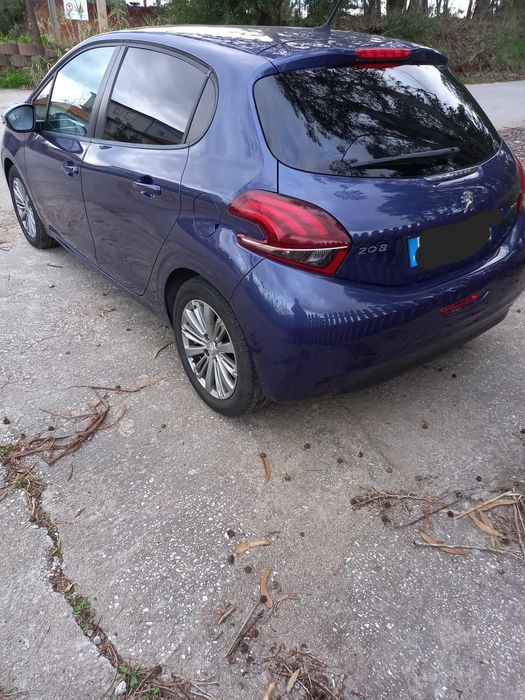Peugeot 208 1.6 BLUEHDI 75cv