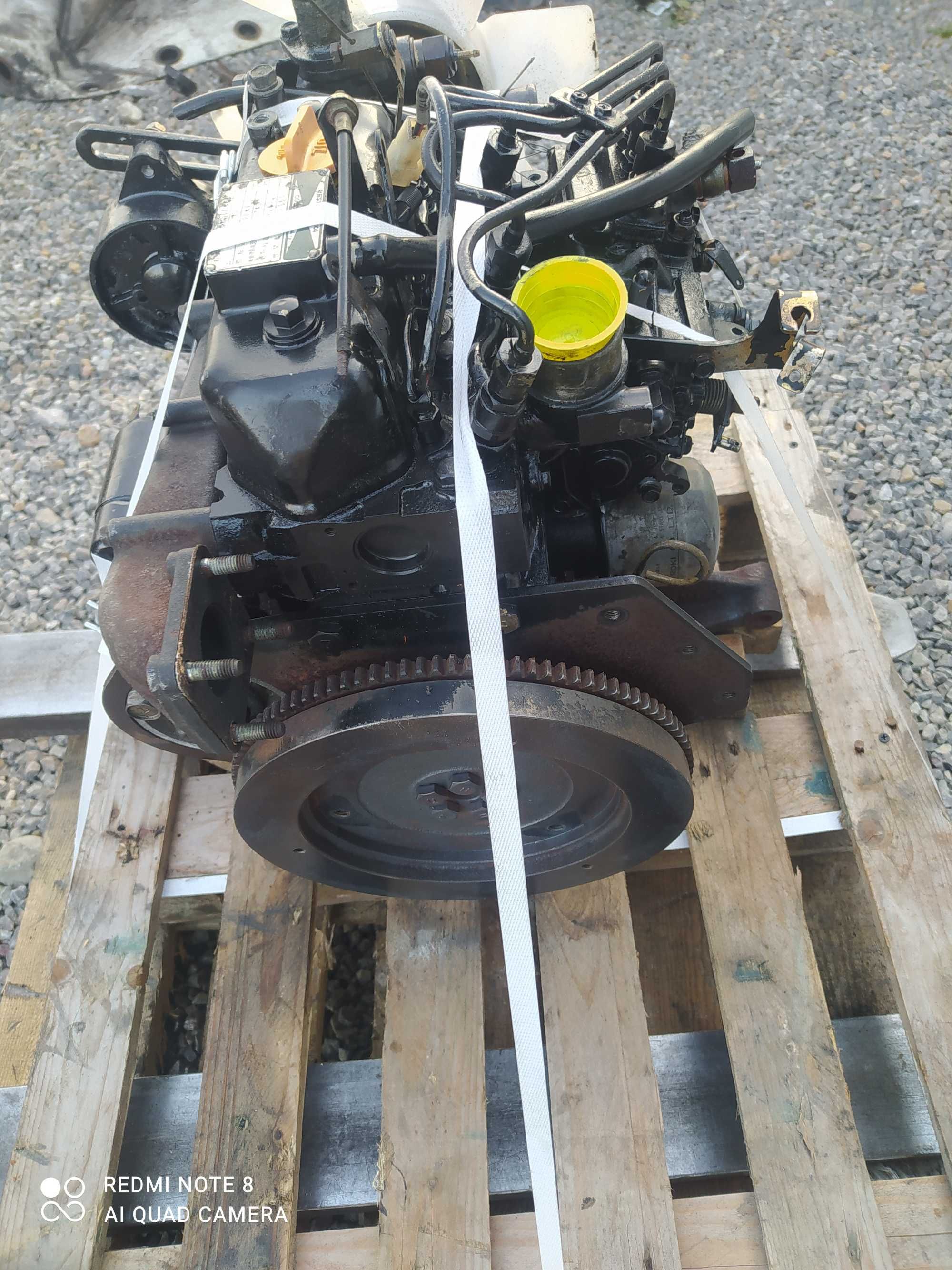 Yanmar 3TN 3TN66 3TN66-7UC minikoparka traktorek minitraktorek silnik