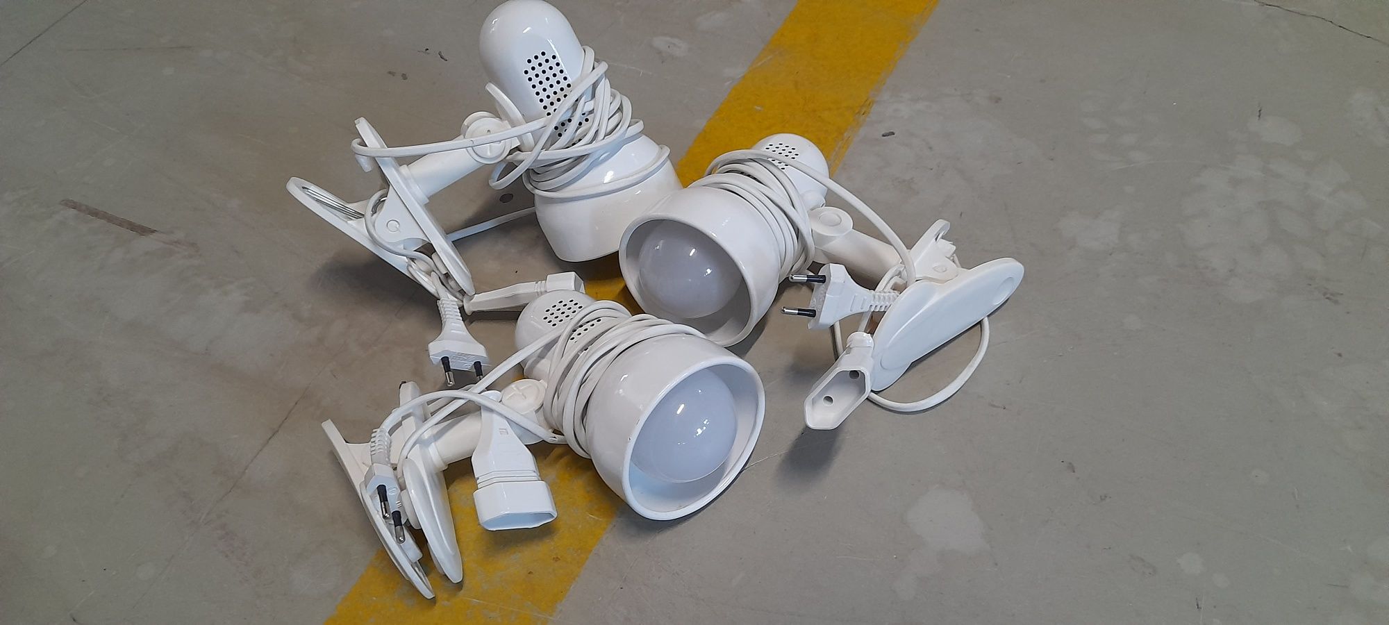 Wysyłka Lampki led x3szt z żarowką E27 10W z klipsem