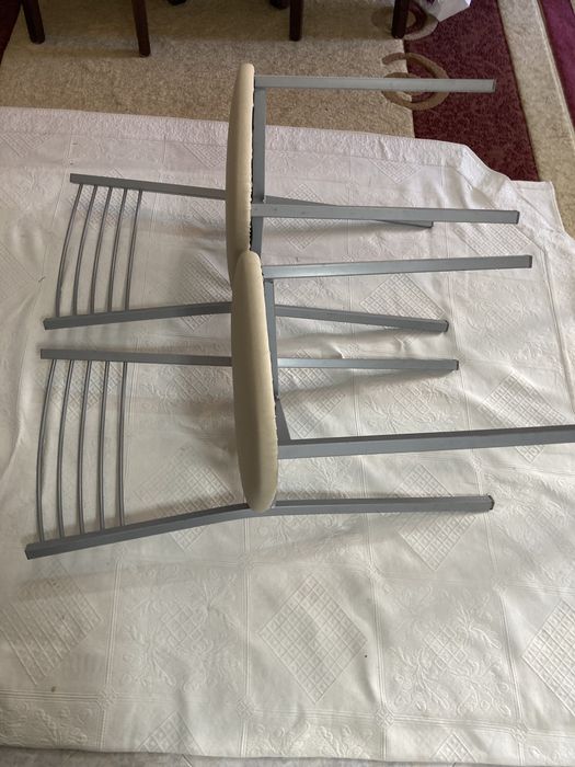 Cadeitas almofadadas