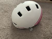 Kask rowerowy dla dziewczynki btwin 52-55