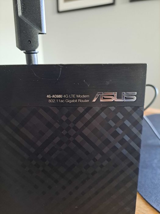 Router Asus 4G-AC68u, idealny do LTE, szybki, gniazdo SIM