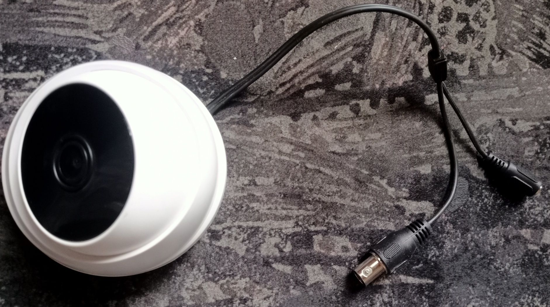 HDCVI камера Dahua DH-HAC-T1A21P