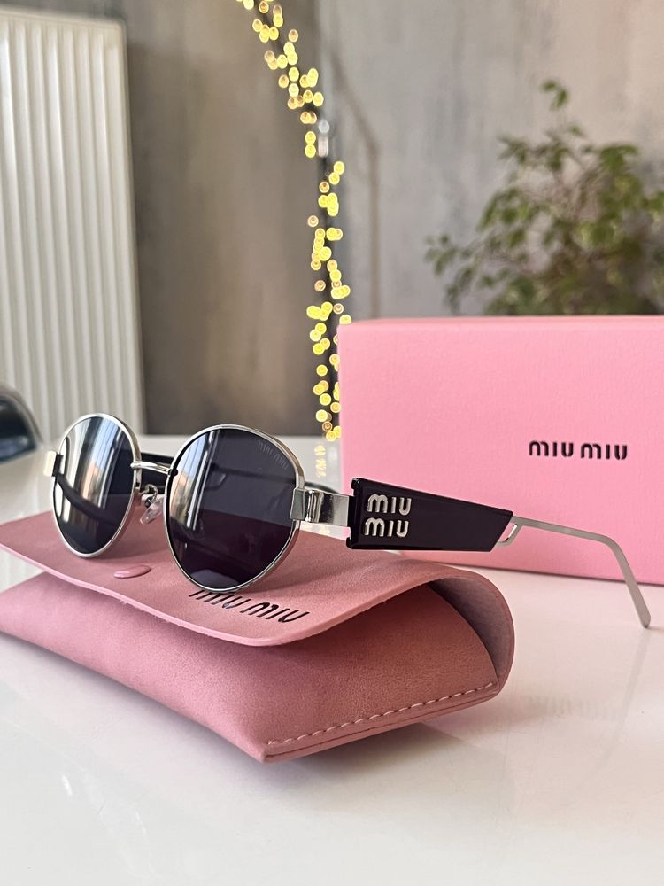 Okulary przeciwsłoneczne Miu Miu