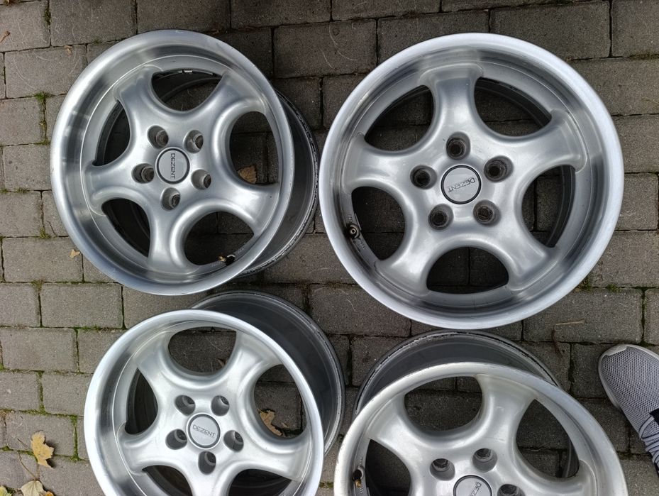 Диски титани Dezent R15 5/112 Volkswagen Caddy Seat