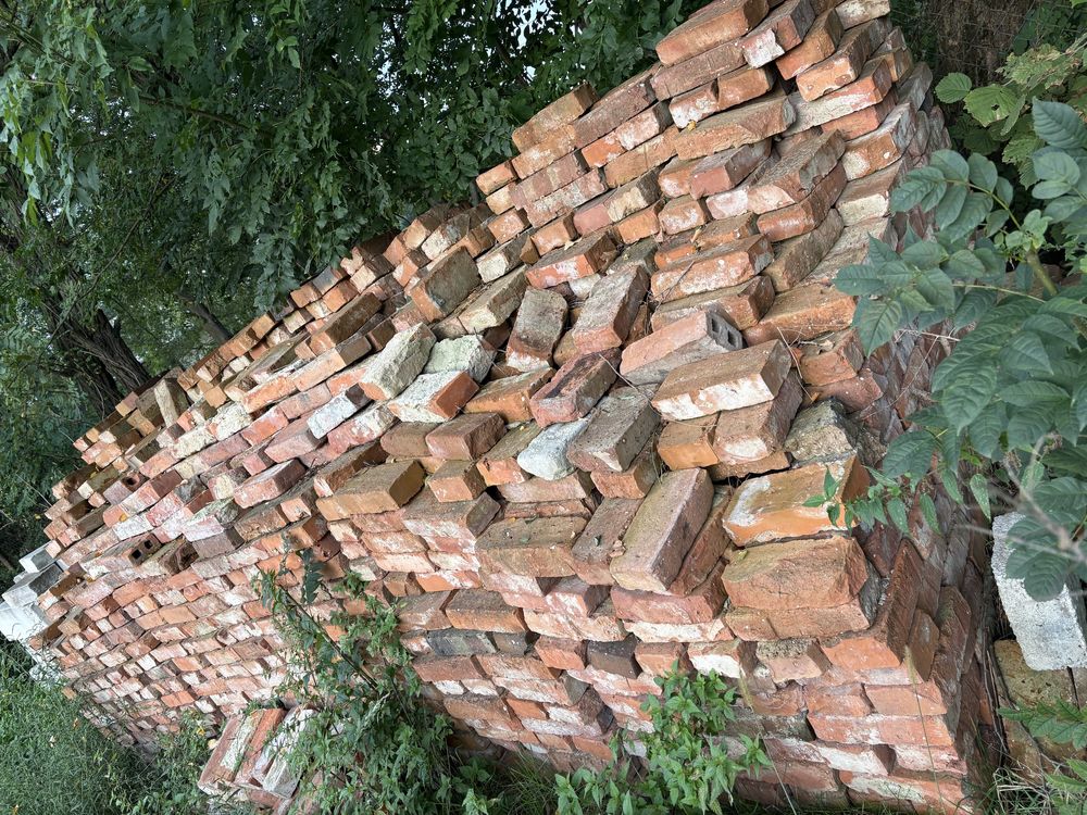 Niemiecka cegla czerwona pelna z odzysku rozbiorkowa