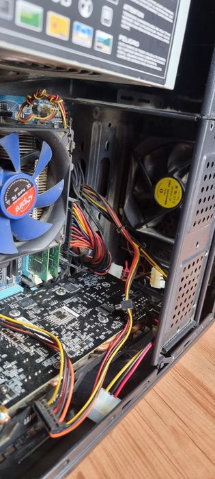 Komputer Geforce GTX 960 - 8GB - Xeon E5450 -Silentium - WD 320GB