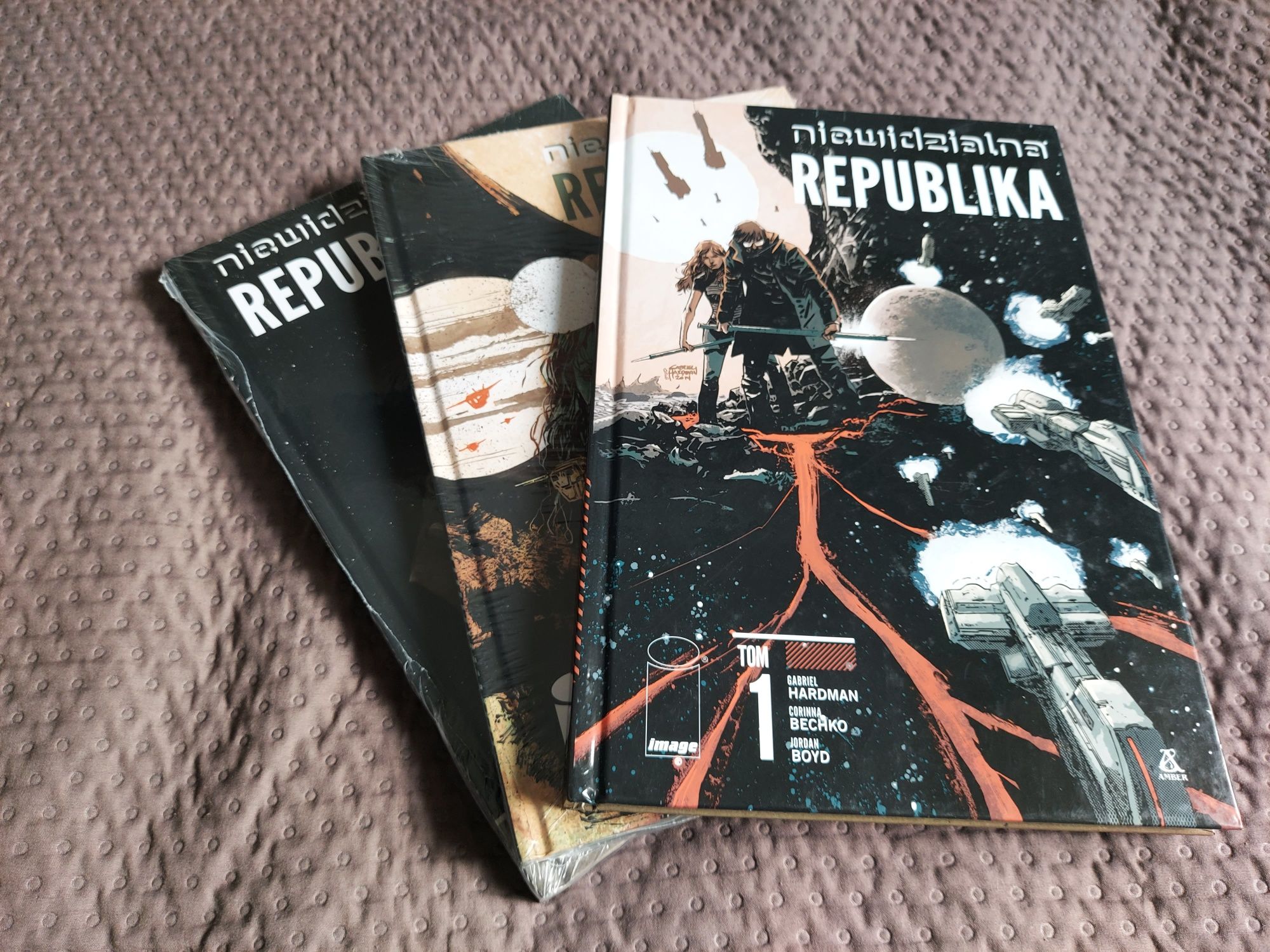 Komiks Niewidzialna Republika tom 1 - 3.