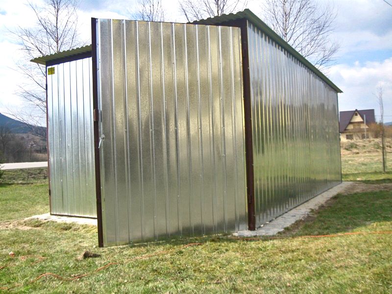 Garaż 3x5 w kolorze z bramą uchylną garaże blaszane blaszak I GATUNEK