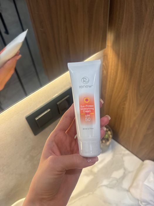 Новий сонцезахисний крем renew