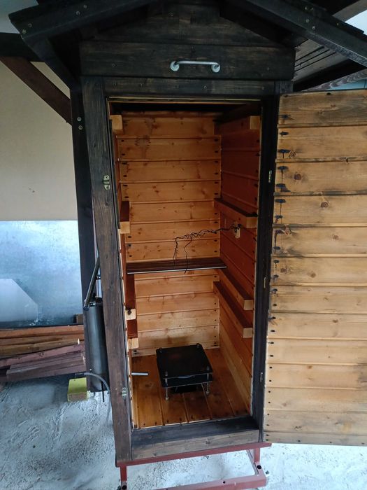 Wędzarka elektryczna drewniana