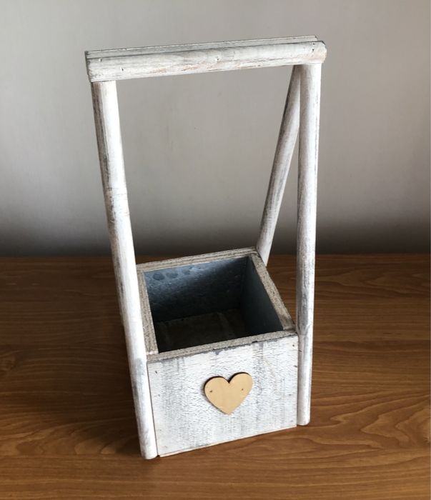 Dekoracja ogrodowa/Osłonka kwiatowa