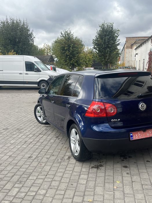 Volkswagen Golf 5 1.4 MPI