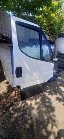 Drzwi prawe  Iveco Daily 2014- 23r kolor biały szary