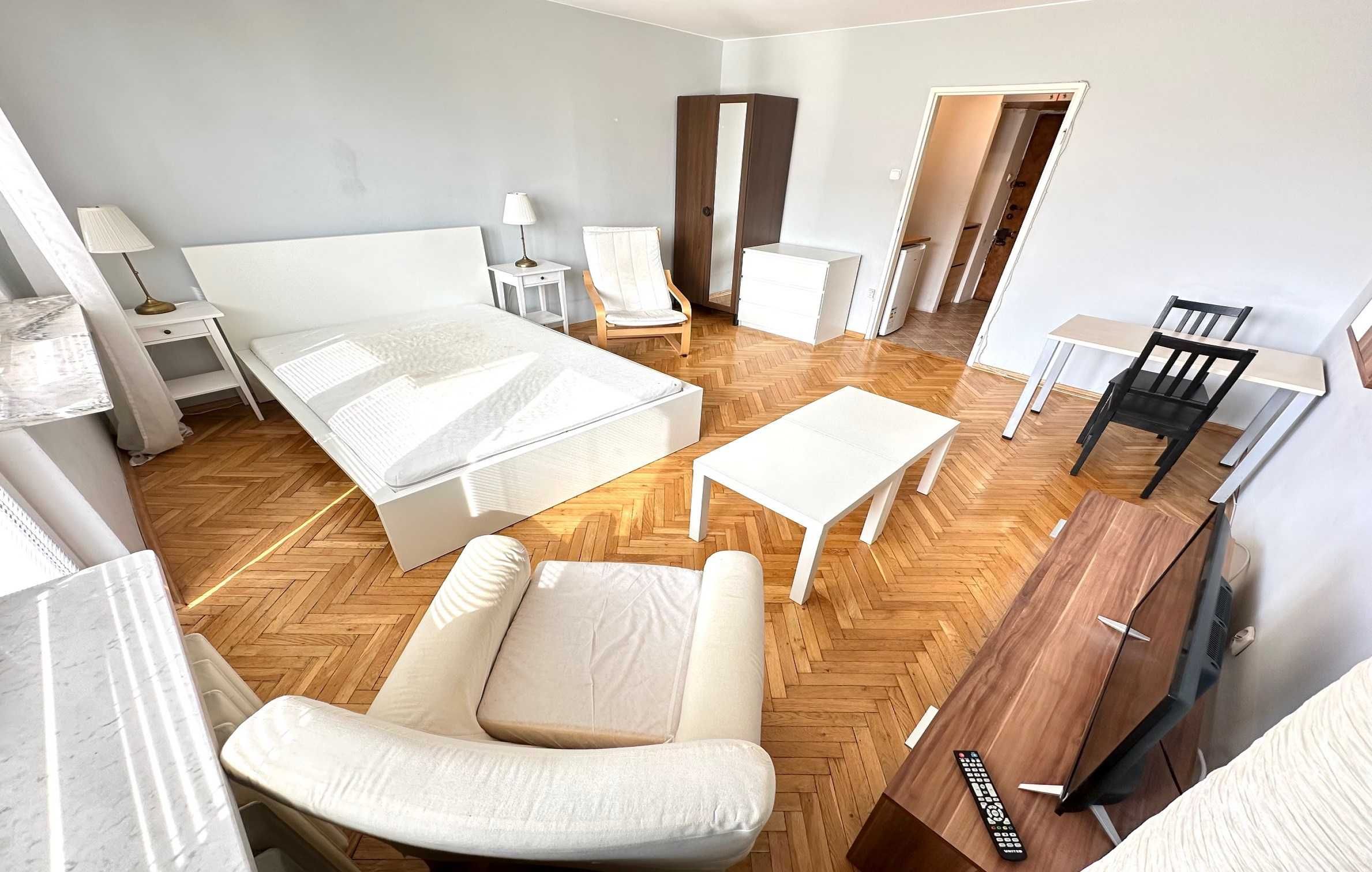 Śródmieście-Metro C.N.K-1pok-33m ul.Ignacego Potockiego-Powiśle-Balkon