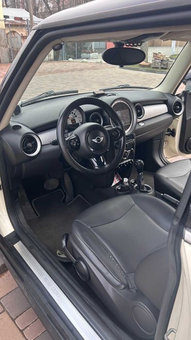 Продаю авто MINICOOPER