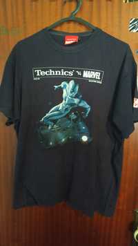 T-shirt coleção Technics vs Marvel - Surfista Prateado