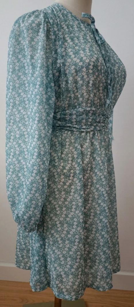 Vestido estampado verde água Gilola Novo