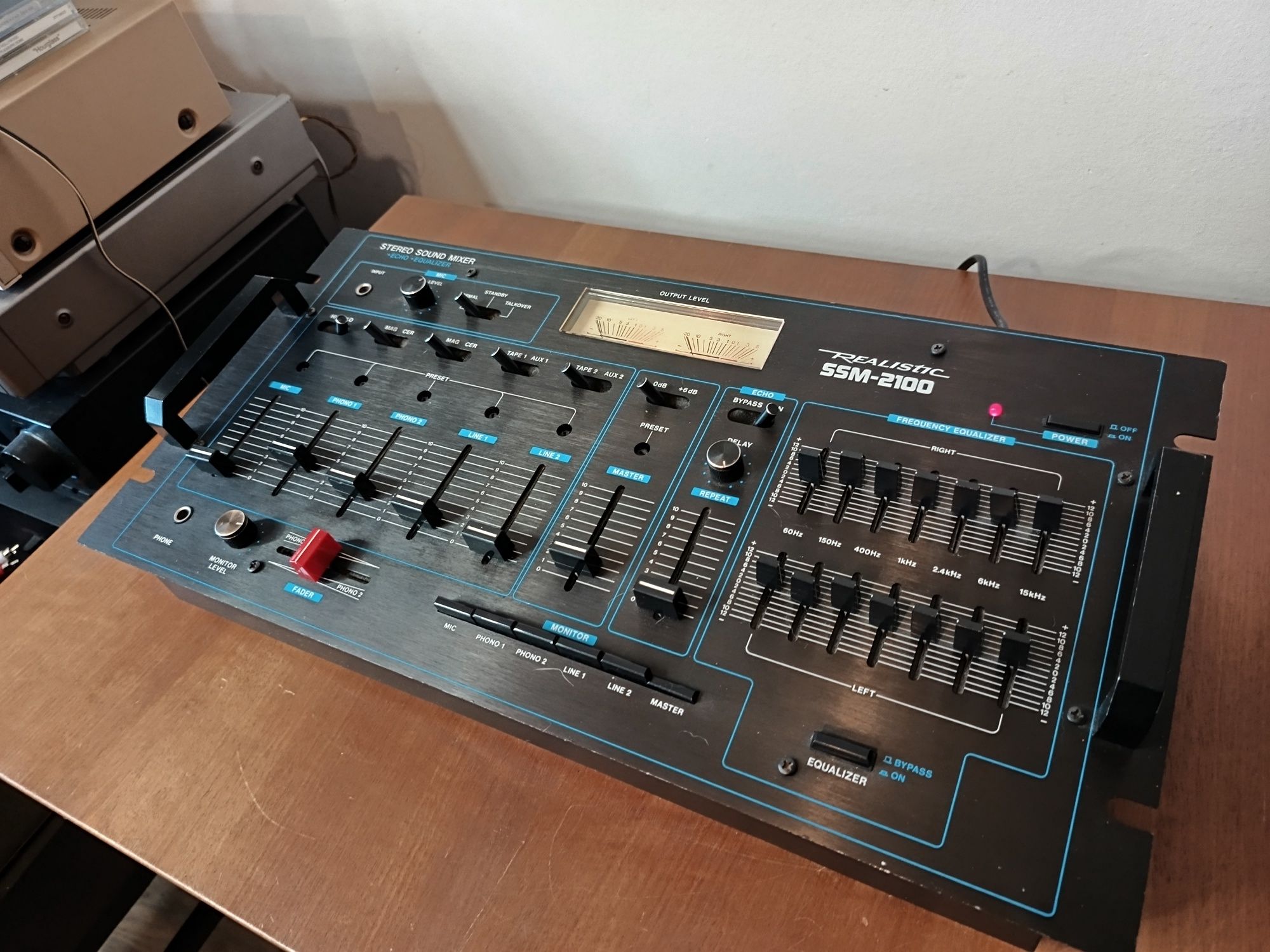 Mixer audio REALISTIC SSM - 2100