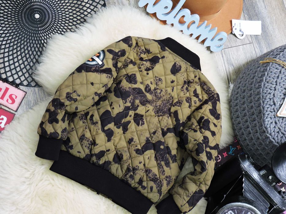 ZigZag - wiosenna pikowana kurteczka moro , logo r 104/110