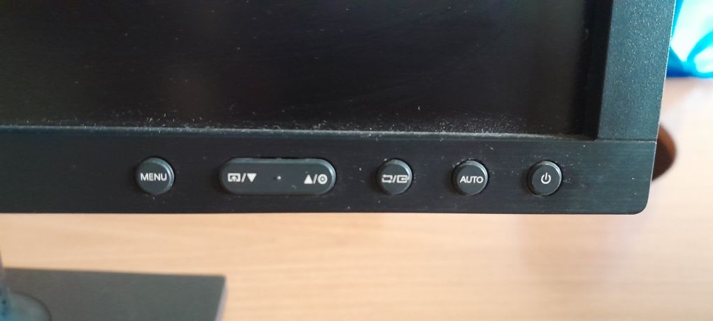 Монітор Samsung s19c450bw